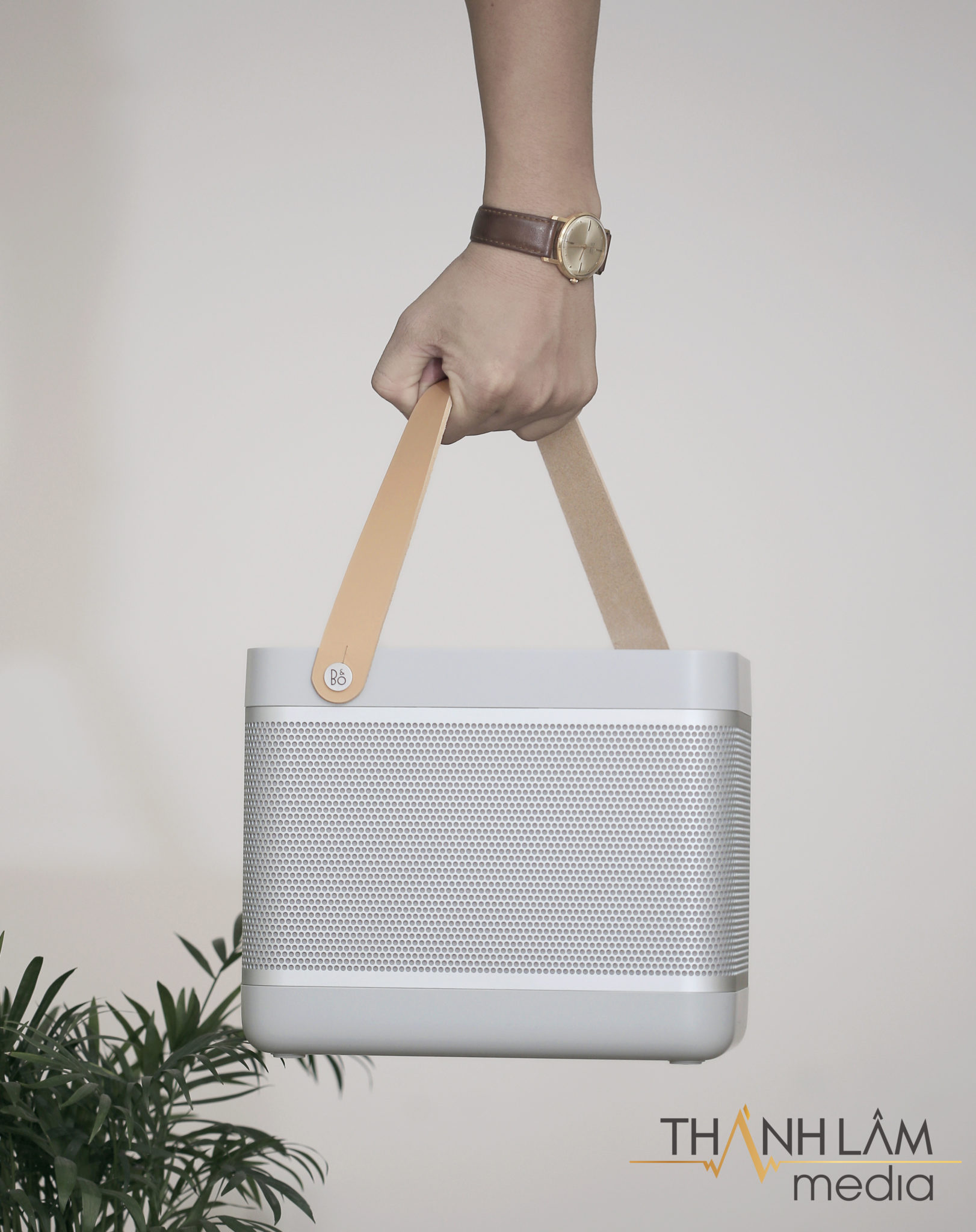 Loa Bang Olufsen Beolit 17 9