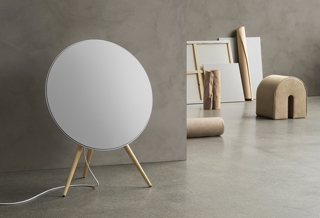Các kỹ sư của B&O đã tích hợp cho chiếc Beoplay A9 phiên bản thế hệ thứ tư này khả năng stream nhạc không dây 