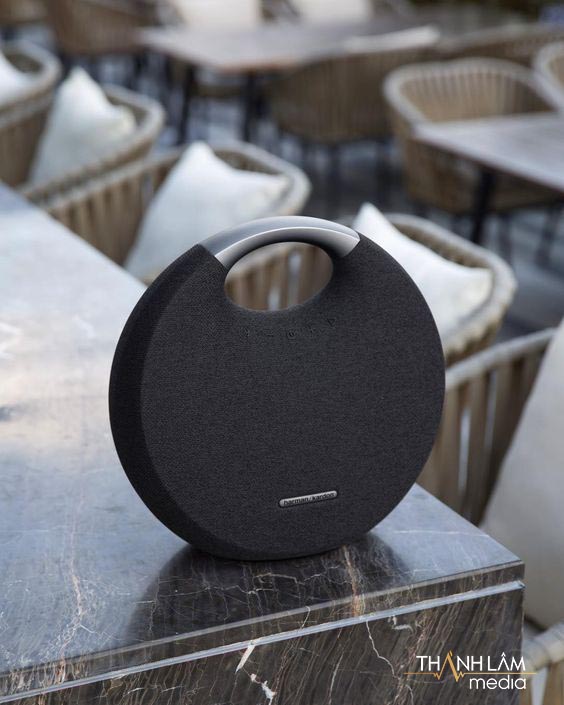 Loa Harman Kardon Onyx Studio 6 Loa Harman Kardon Onyx Studio 6