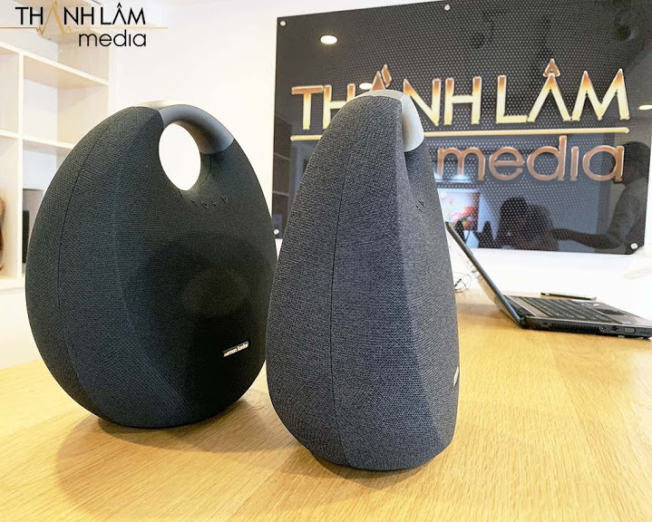 So sánh loa Harman Kardon Onyx Studio 6 và 5