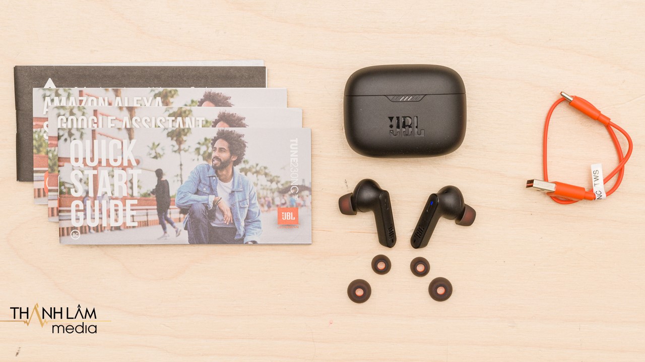 So sánh JBL Tune 230NC và Airpods Pro So sánh JBL Tune 230NC và Airpods Pro