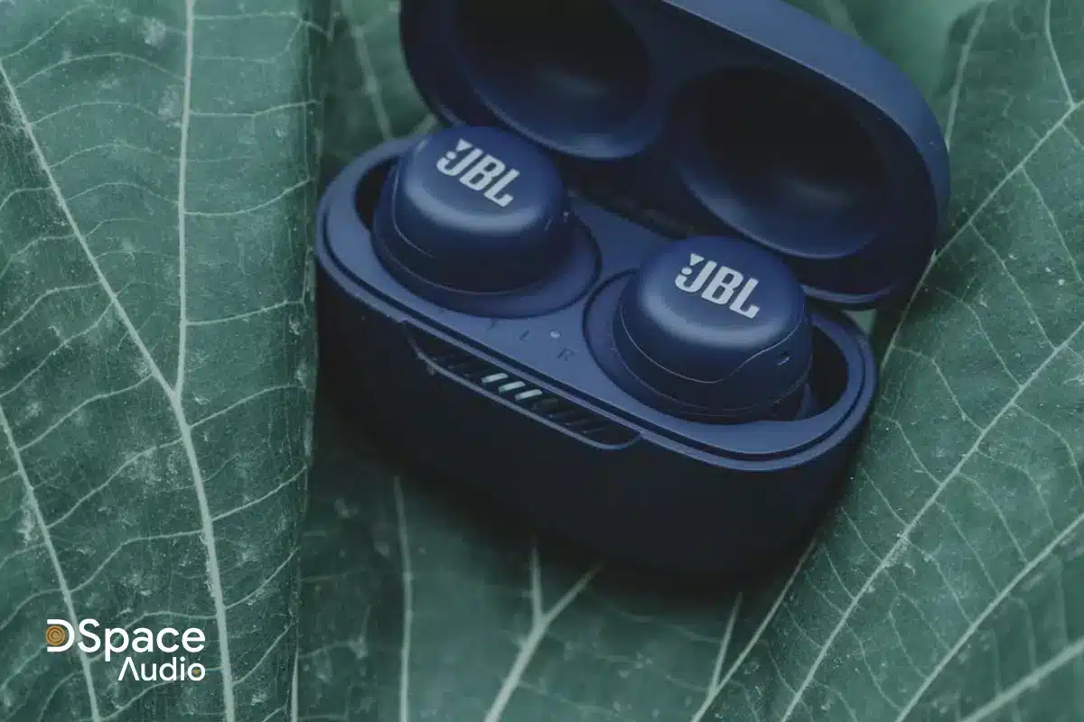 tai nghe JBL Live Free NC+ TWS