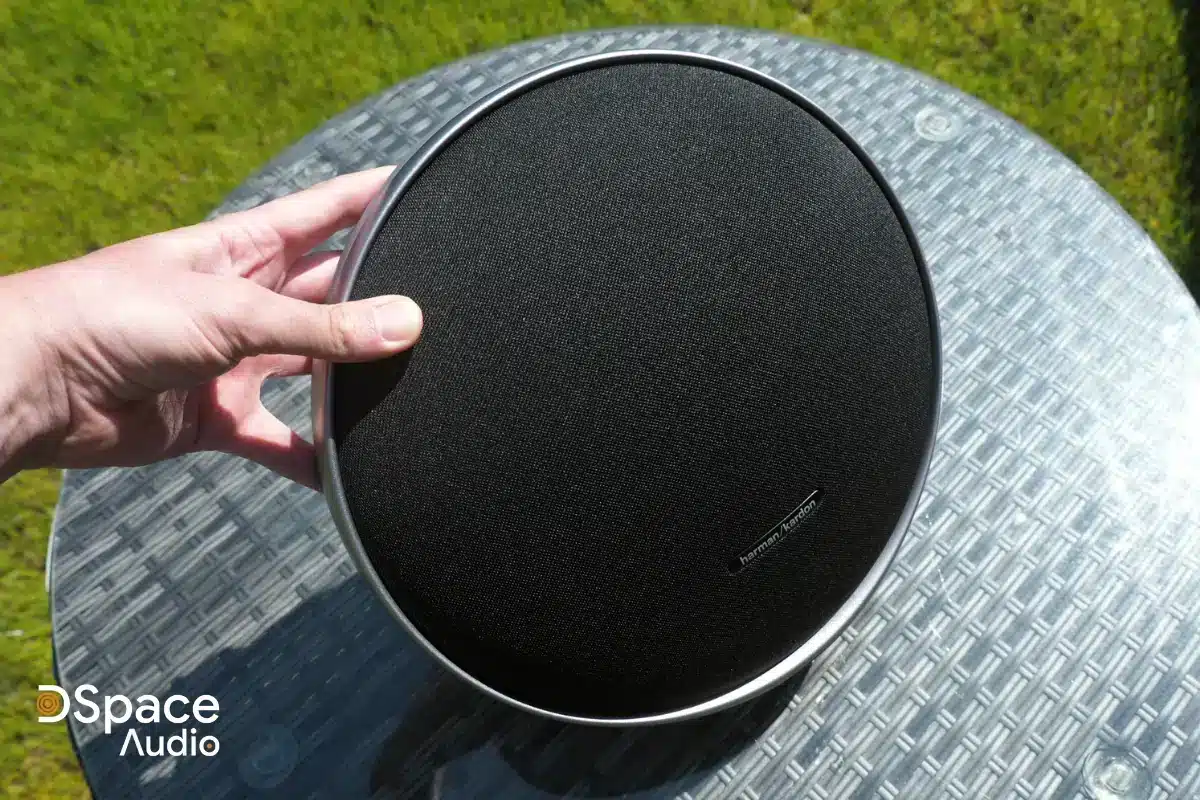 harman kardon onyx 9
