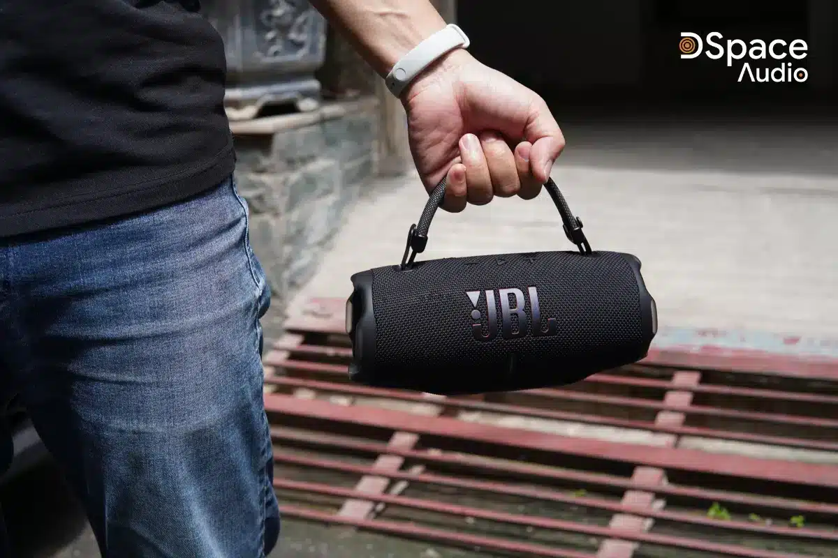 JBL Charge 6